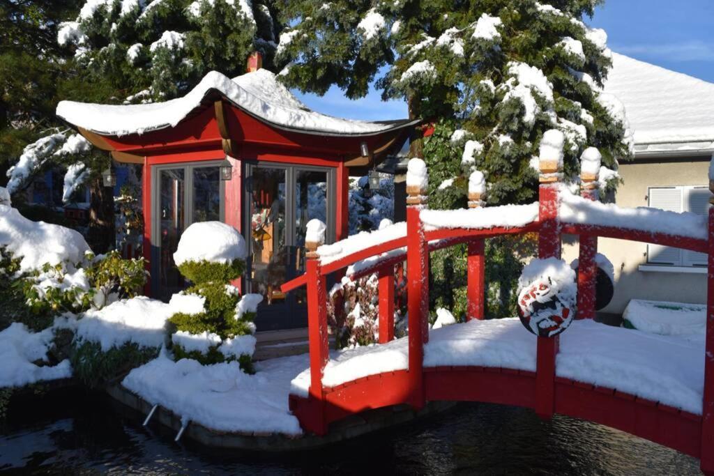 Gite Au Printemps Japonais, Petit Train De La Mure, Parc Des Ecrins Pierre-Chatel المظهر الخارجي الصورة