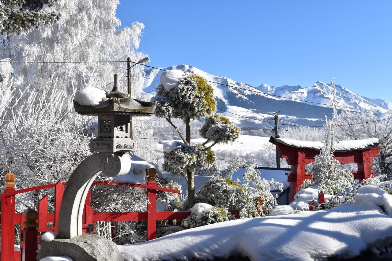 Gite Au Printemps Japonais, Petit Train De La Mure, Parc Des Ecrins Pierre-Chatel المظهر الخارجي الصورة