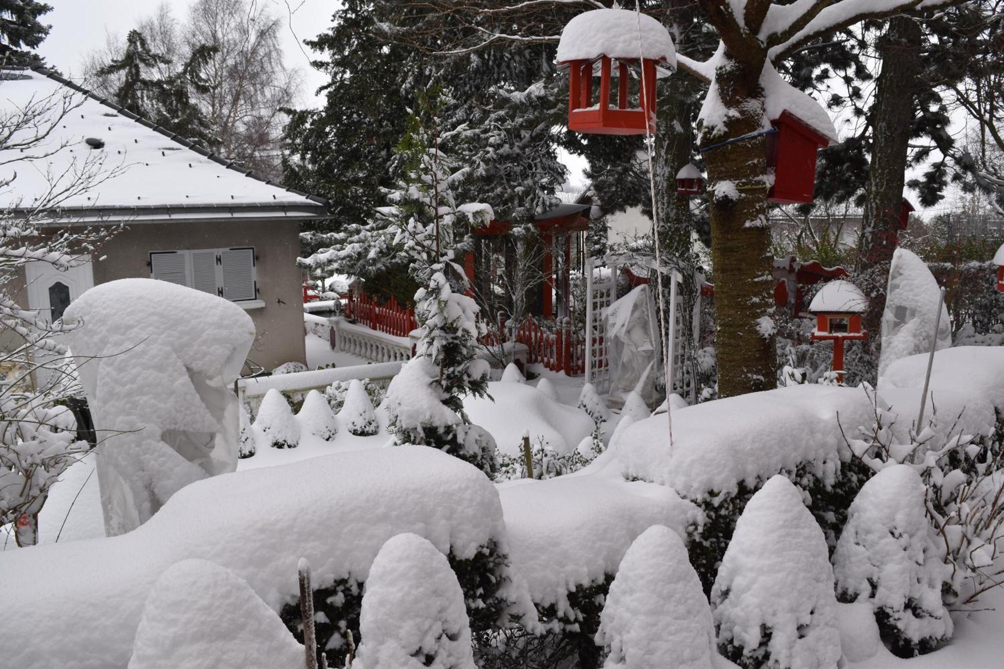Gite Au Printemps Japonais, Petit Train De La Mure, Parc Des Ecrins Pierre-Chatel المظهر الخارجي الصورة
