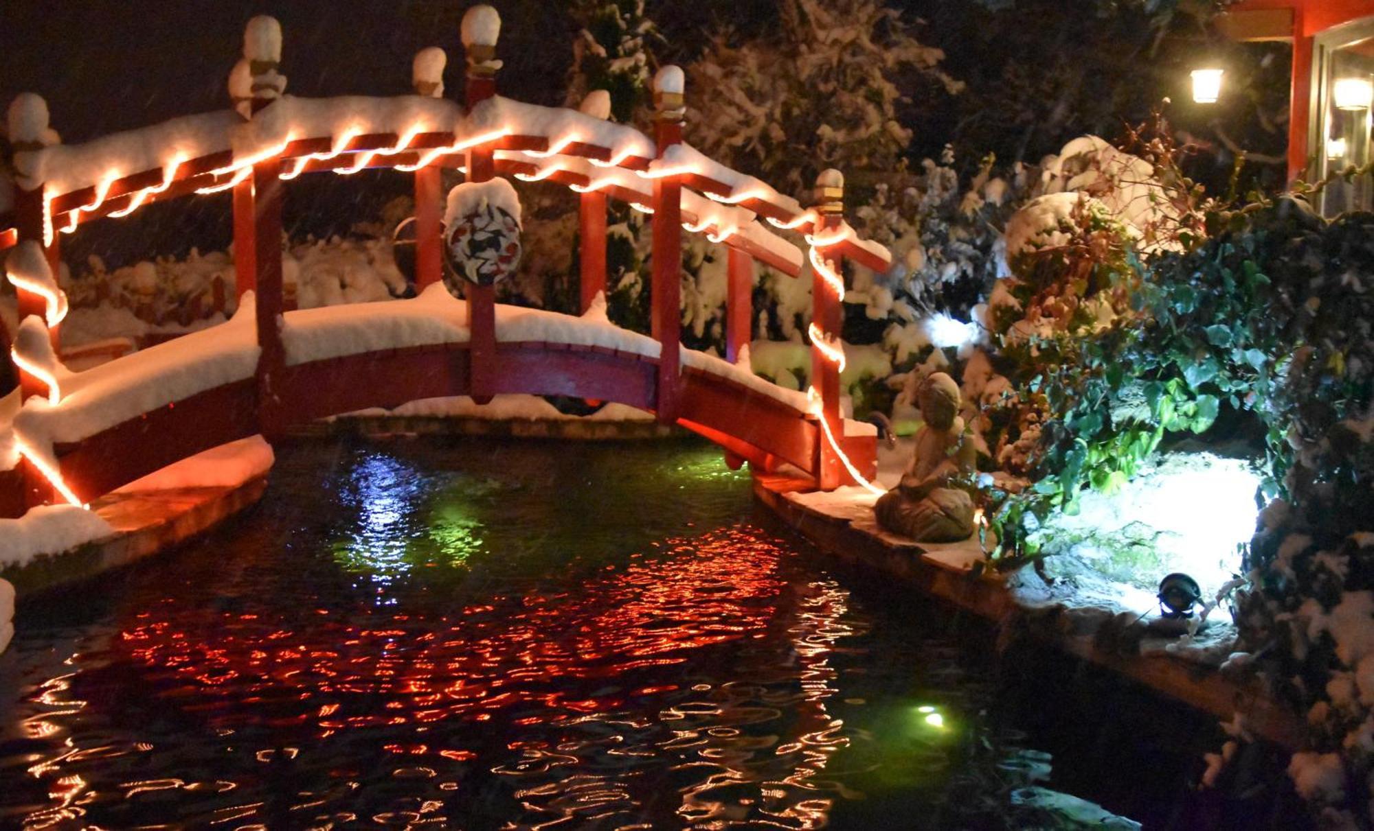 Gite Au Printemps Japonais, Petit Train De La Mure, Parc Des Ecrins Pierre-Chatel المظهر الخارجي الصورة
